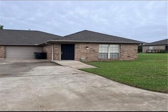 Building Photo - 4324 Huntly Dr