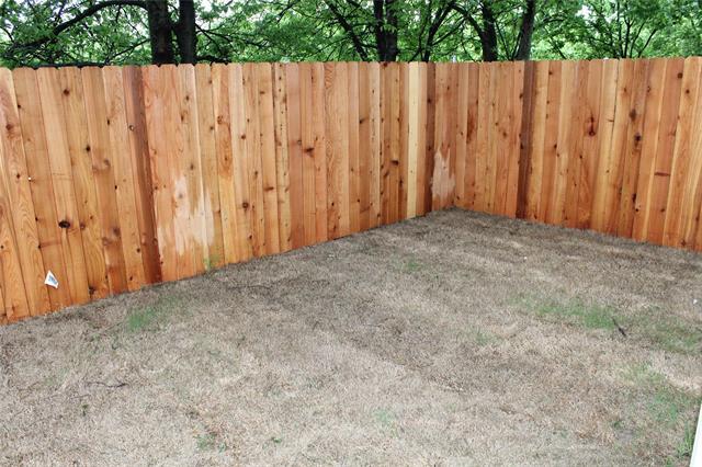 Building Photo - 810 Dover St