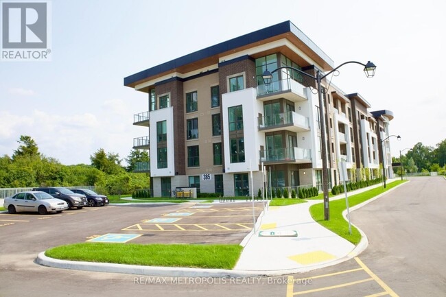 Building Photo - 385-385 Arctic Red Dr