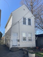 Building Photo - 1924 E 123rd St