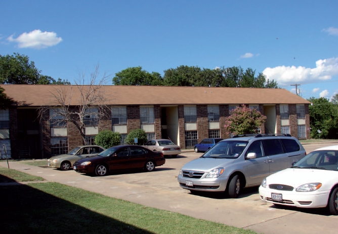 Building Photo - Maple Leaf Apartments