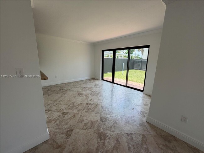 Foto del edificio - 14101 SW 162nd St