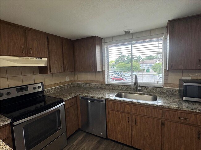 Foto del edificio - 8601 Huron Ct