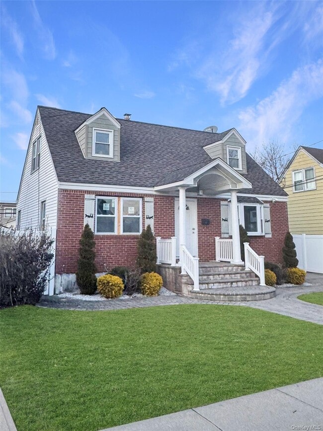 Building Photo - 741 Salem Rd