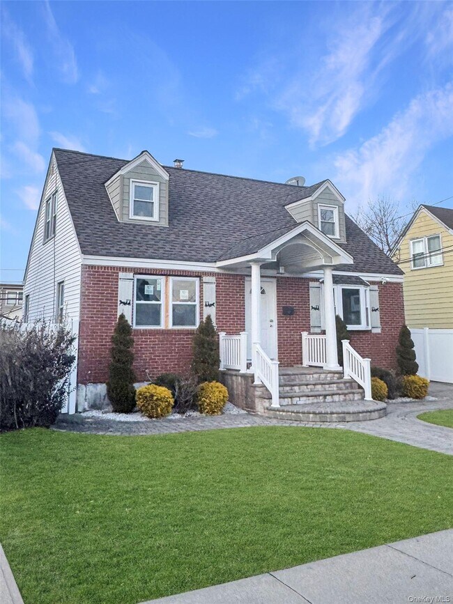 Foto del edificio - 741 Salem Rd