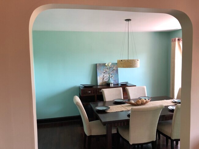 Foto del edificio - 1517 Woodcliff Ave