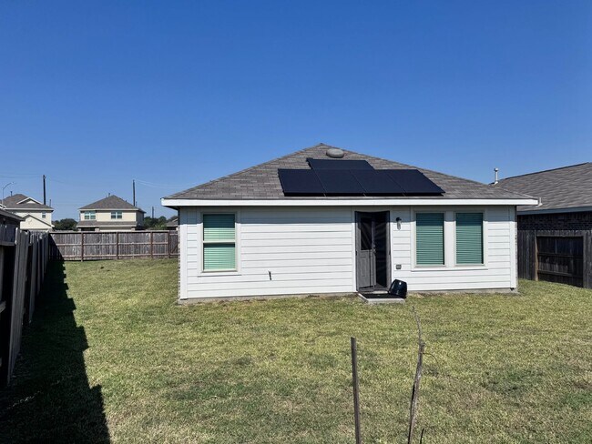 Foto del edificio - 4 Bedroom Single Family Home in Baytown