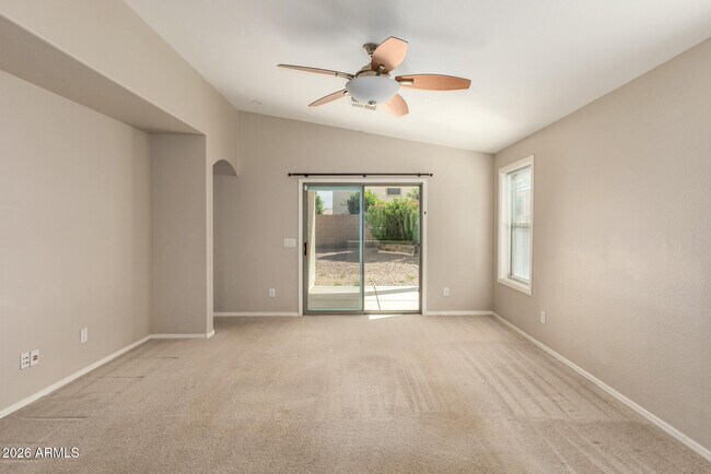 Foto del edificio - 3956 E Maplewood St