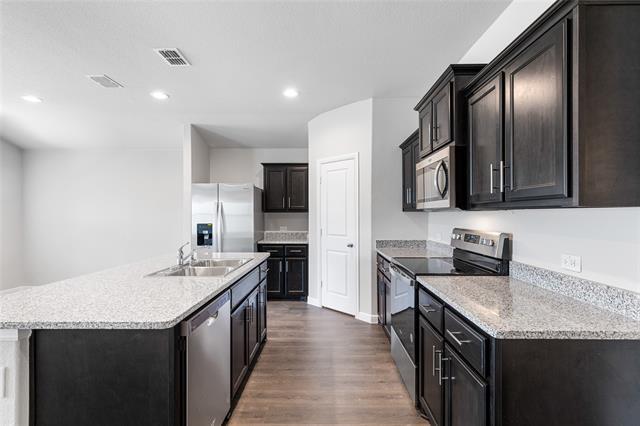 Building Photo - 124 Langley Ln