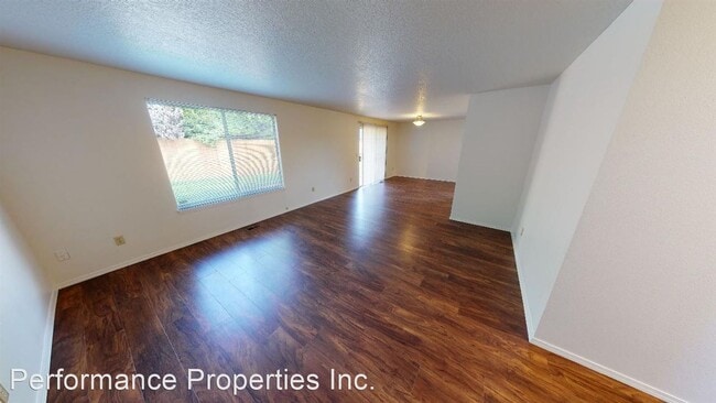 Building Photo - 3 br, 2.5 bath House - 16334 SW Bridle Hil...