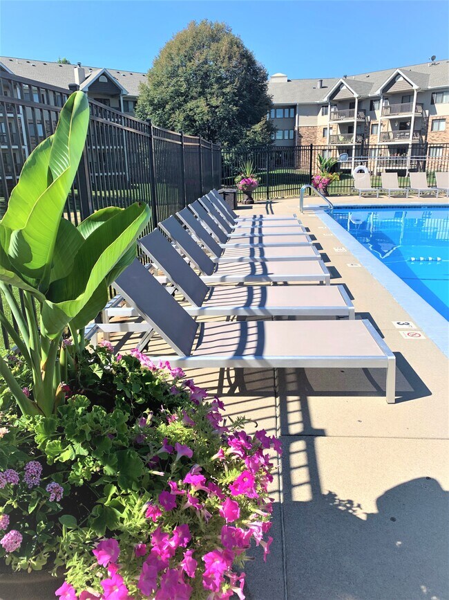 PointeWest Apartments 4601 Pleasant St West Des Moines, IA