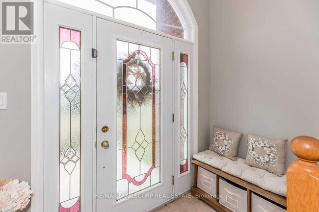 Building Photo - 4641 10th Side Rd