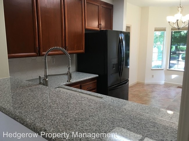 Building Photo - 2 br, 2.5 bath House - 89 Valley Club Circle