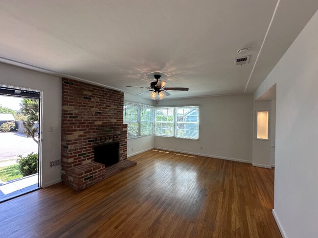Foto del edificio - 4622 67th St