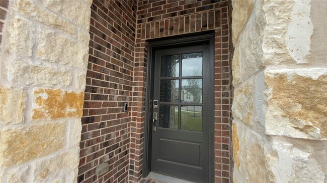 Building Photo - 523 Andesite Cv