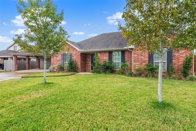 Building Photo - 6806 White River Cir