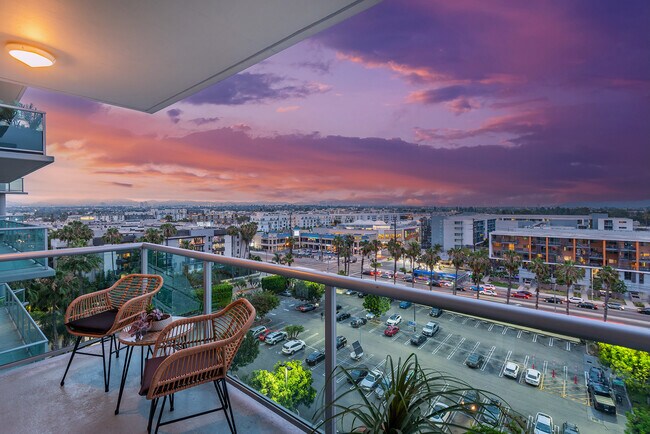 Foto del edificio - 13600 MARINA POINTE Dr