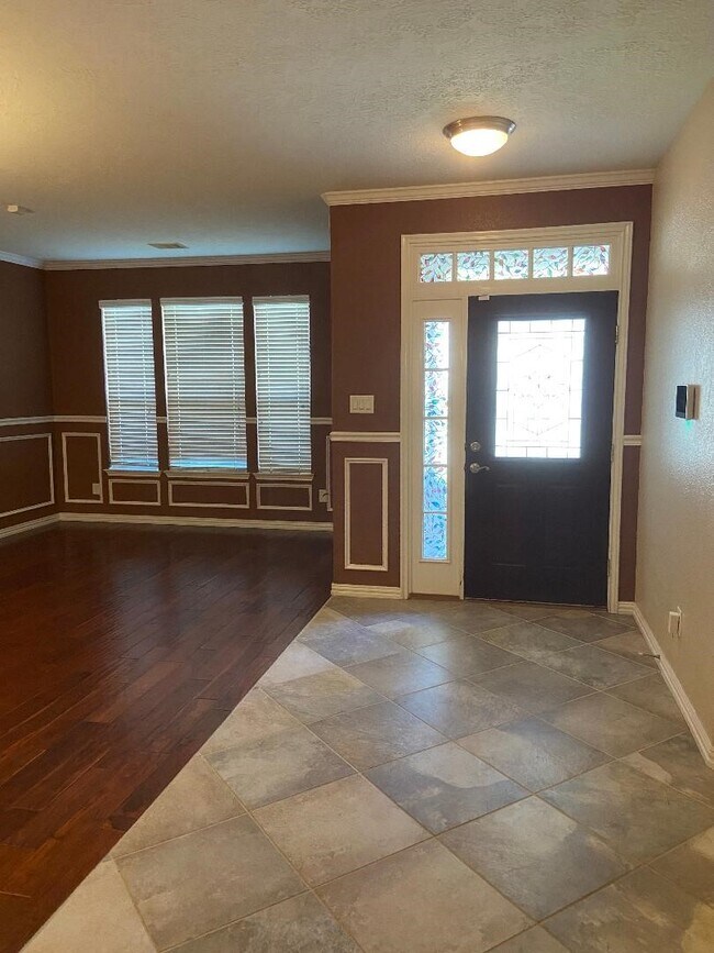 Foto del edificio - 16219 Peach Bluff Ln