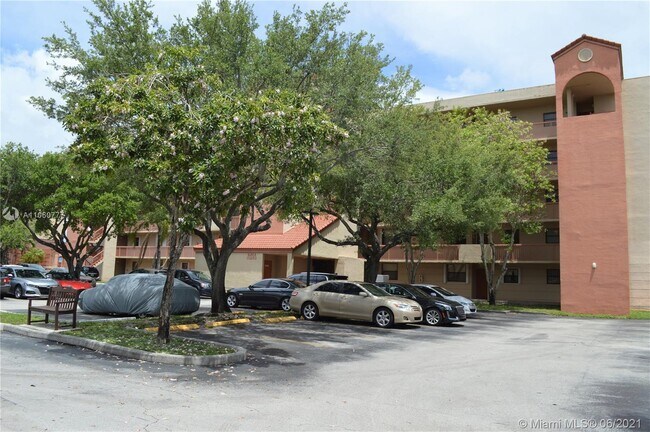 Building Photo - 10253 NW 9th St Cir