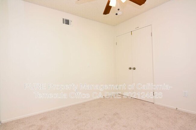 Foto del edificio - 28169 Orangegrove Ave