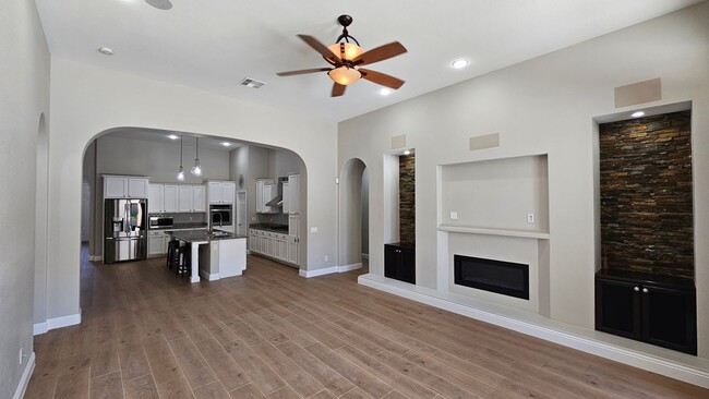 Building Photo - Gorgeous Single Story in Southern Highlands!