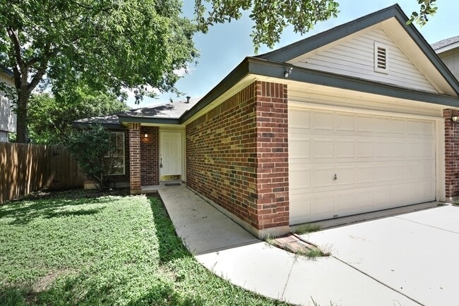Building Photo - GREAT SINGLE STORY HOME | GATED COMMUNITY ...