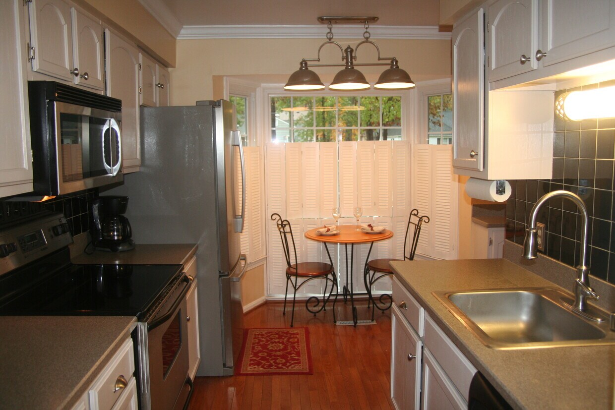1706 Albermarle Dr, Crofton, MD 21114 Townhome Rentals in Crofton MD