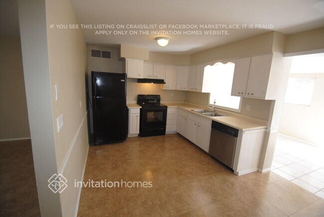 Foto del edificio - 1465 E Jarvis Ave