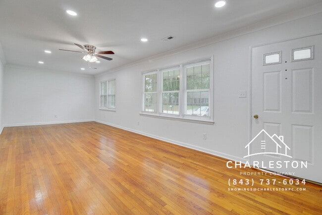 Foto del edificio - 816 E Estates Blvd