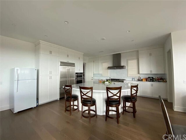 Primary Photo - 151 Summerland