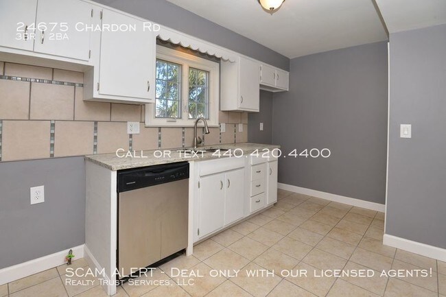 Foto del edificio - 24675 Chardon Rd