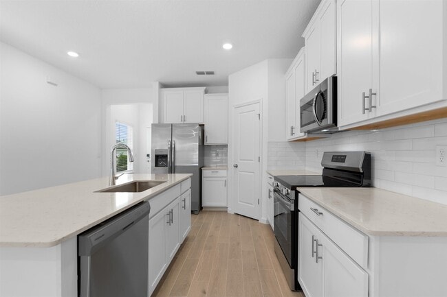 Building Photo - 709 Lake Sinclair St