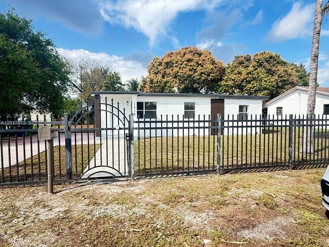 Building Photo - 3515 NW 213th St