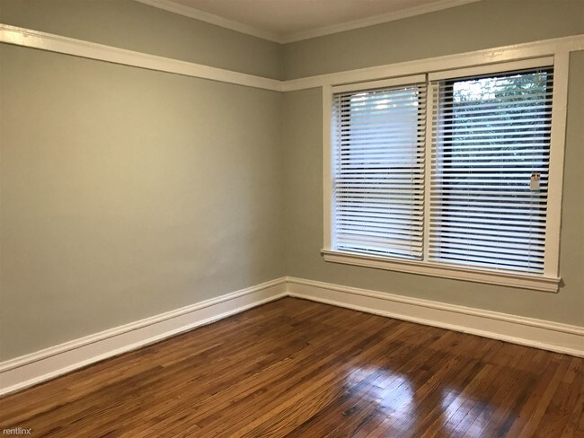 Building Photo - 1 br, 1 bath Apartment - 4617 N Ashland Ave