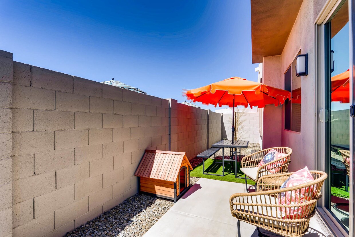 Patios traseros privados - Avilla Centerra Crossings