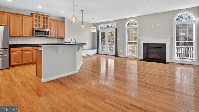 Foto del edificio - 6 Sharpstead Ln