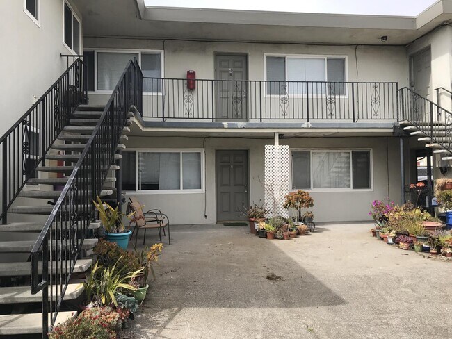 Foto del edificio - 465 Esplanade Ave