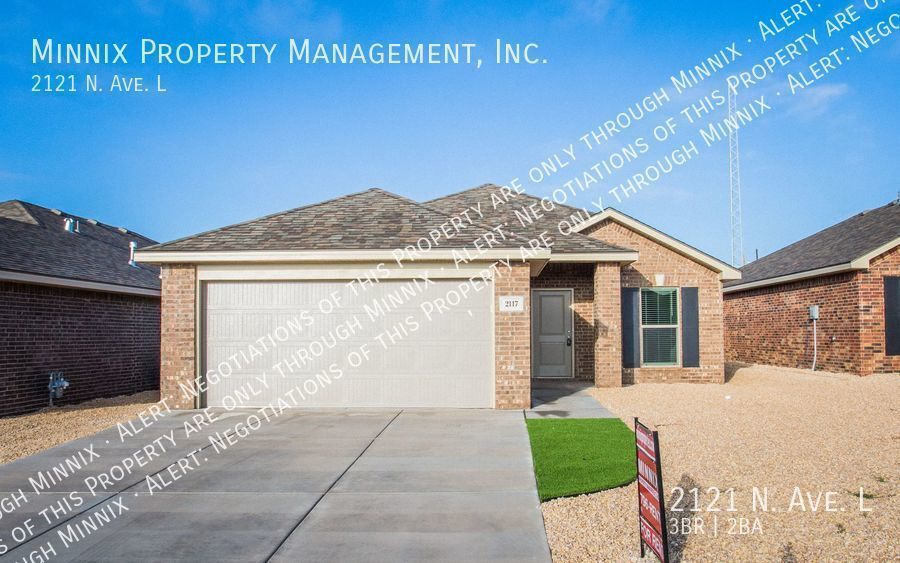 Foto principal - 2121 N. Ave L