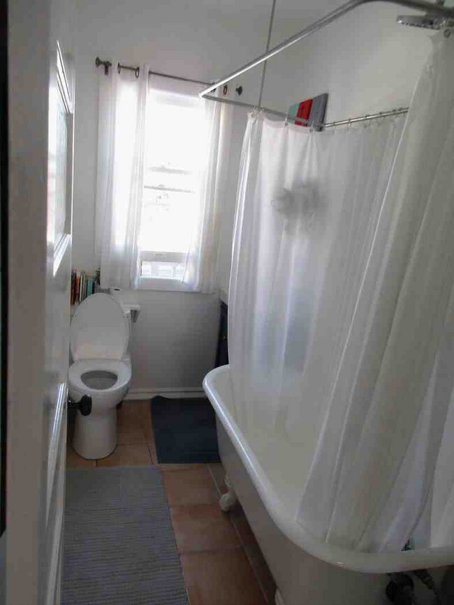 Baño - 51 Paloma Ave
