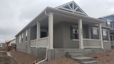 Building Photo - 7605 Red River Wy