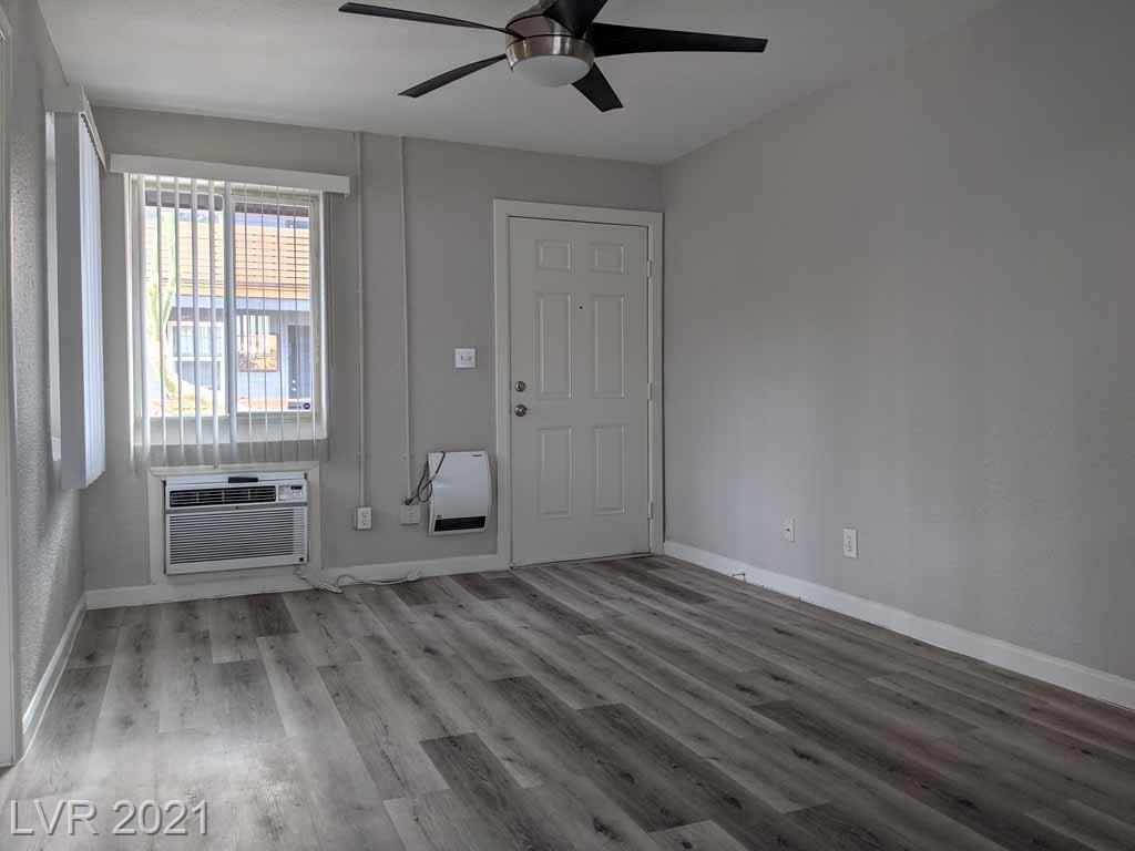 Building Photo - 323 N 11th St