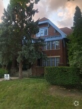 Building Photo - 3106 W State St