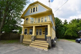 Building Photo - 16 Cherry St