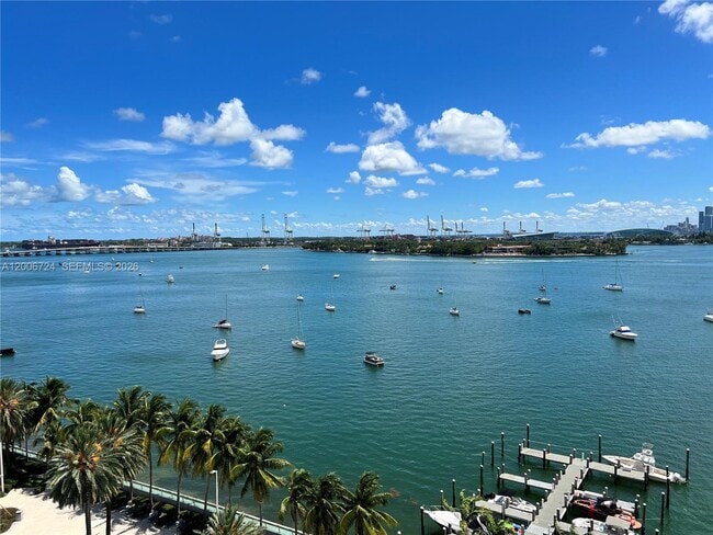 Foto del edificio - 1500 Bay Rd