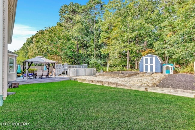 Building Photo - Spacious 4BR Colonial with Garage & Pool