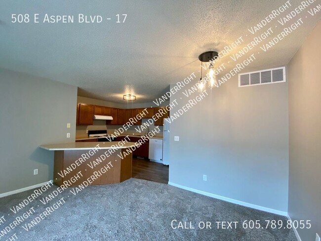 Foto del edificio - 508 E Aspen Blvd