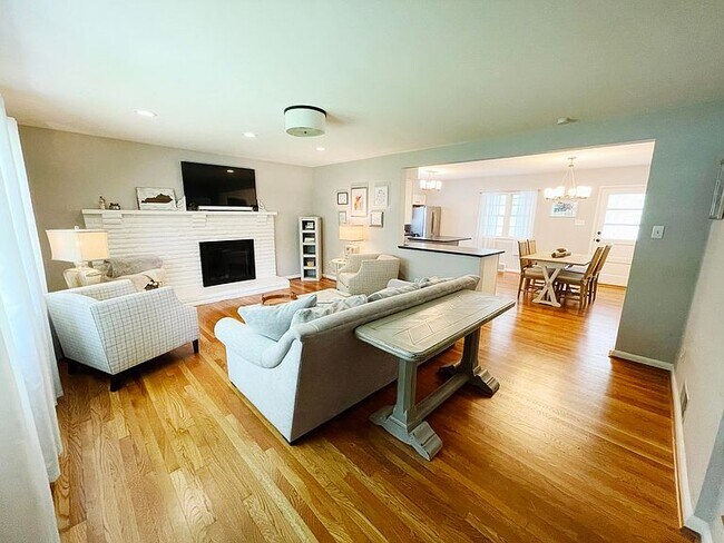 Foto del edificio - 517 Greenlawn Dr