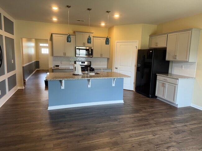 Foto del edificio - 839 Barlow Ln