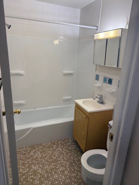 Foto del edificio - 1139 Thorndike St