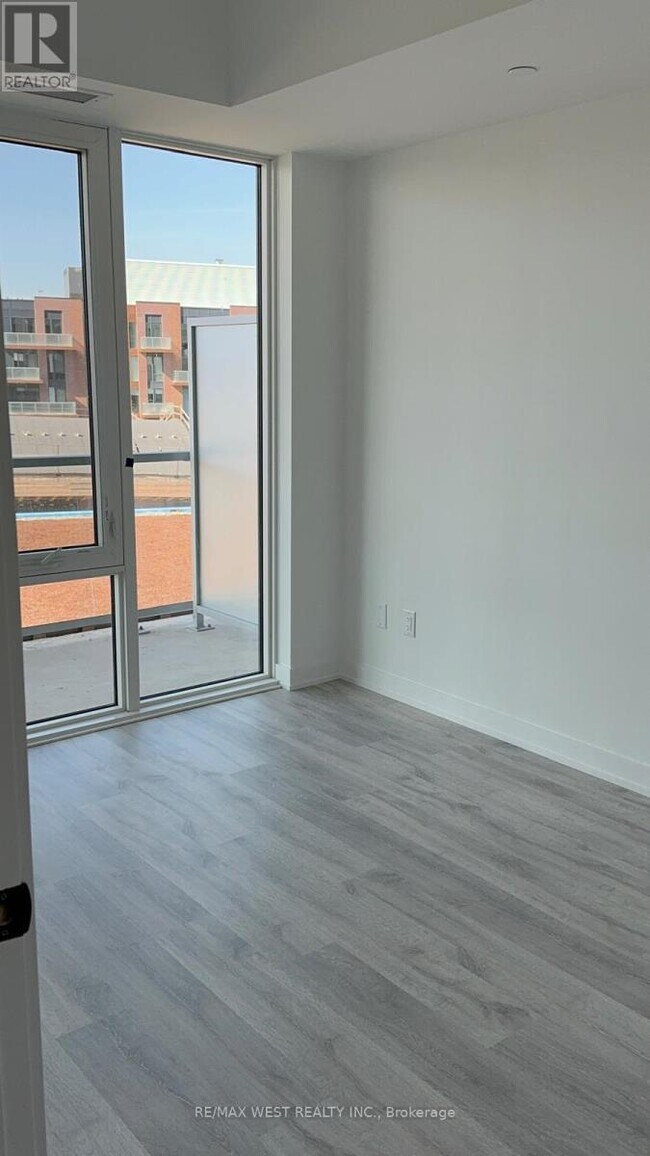 Photo du bâtiment - 220 Missinnihe Wy